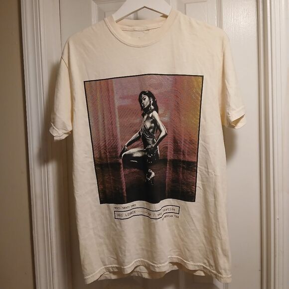 Ari LENNOX Graphic T-Shirt with Artistic Print SZ.M - Picture 1 of 5